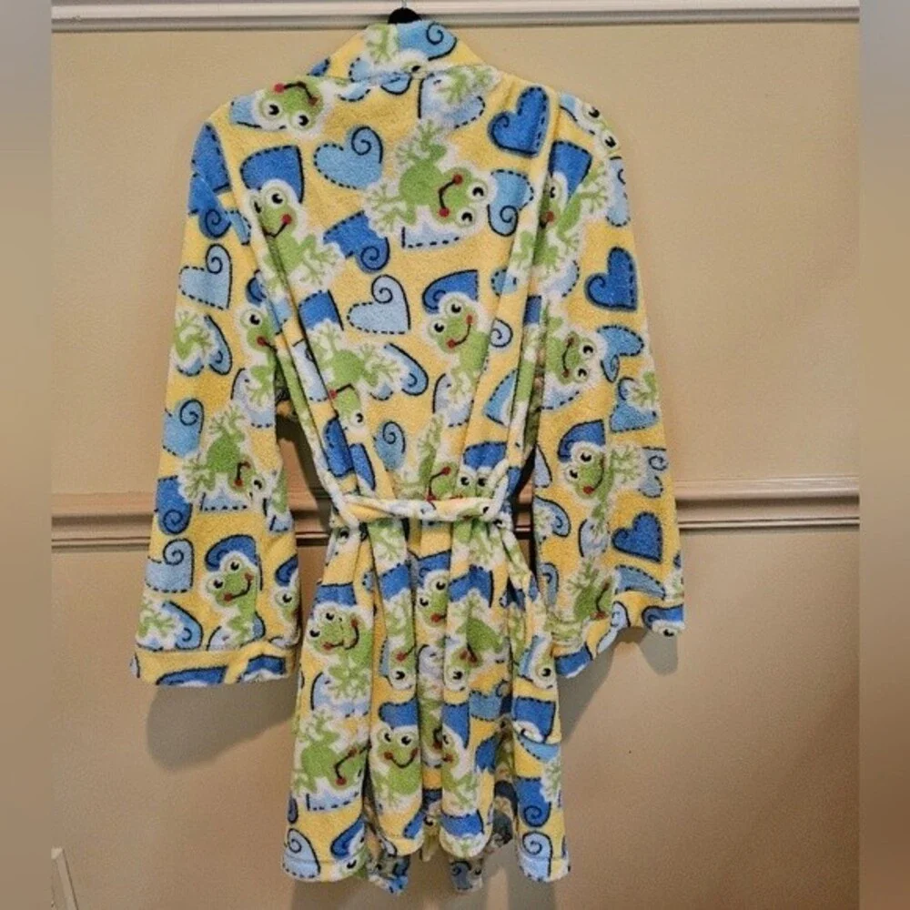 Kids Bathrobe Size S/M with Frogs 🐸 and Hearts 🩵💙
